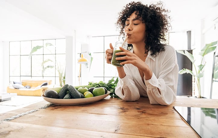 woman on the whole 30 diet